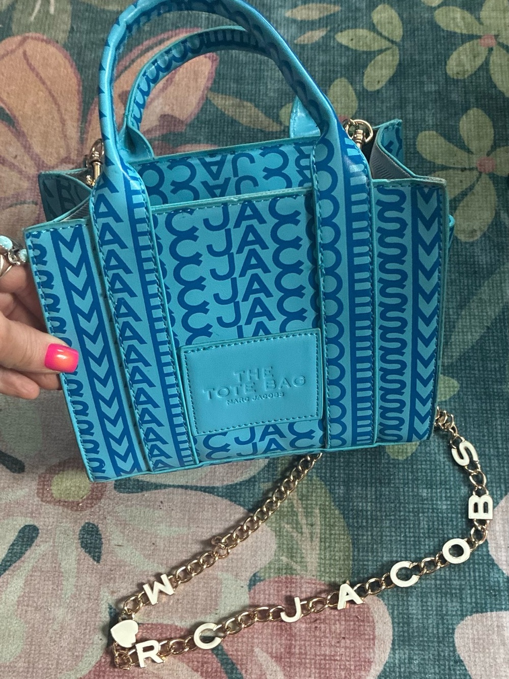 Marc Jacob’s THE TOTE BAG